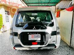 ميتسوبيشي باجيرو